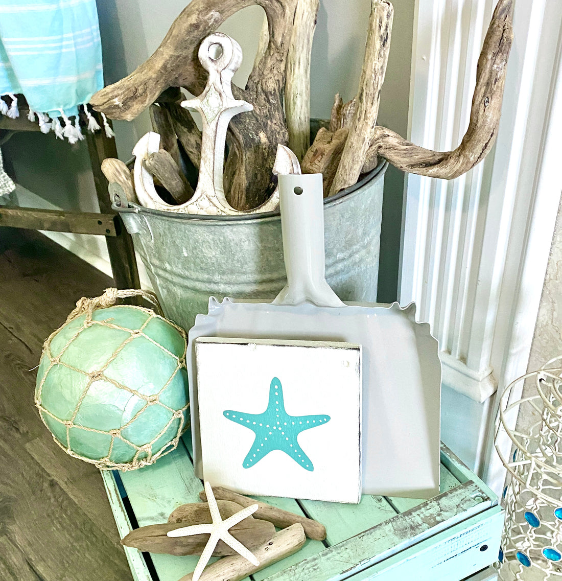 Decorating with driftwood in your coastal or lake decor